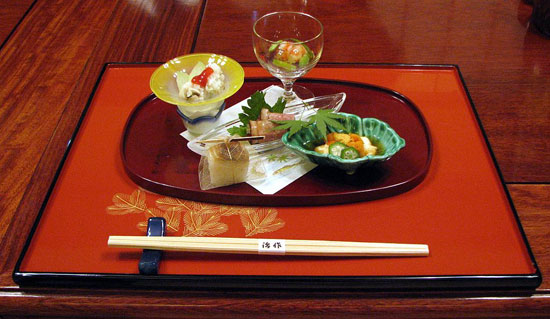 Thưởng thức món ăn truyền thống khi du lịch Nhật Bản